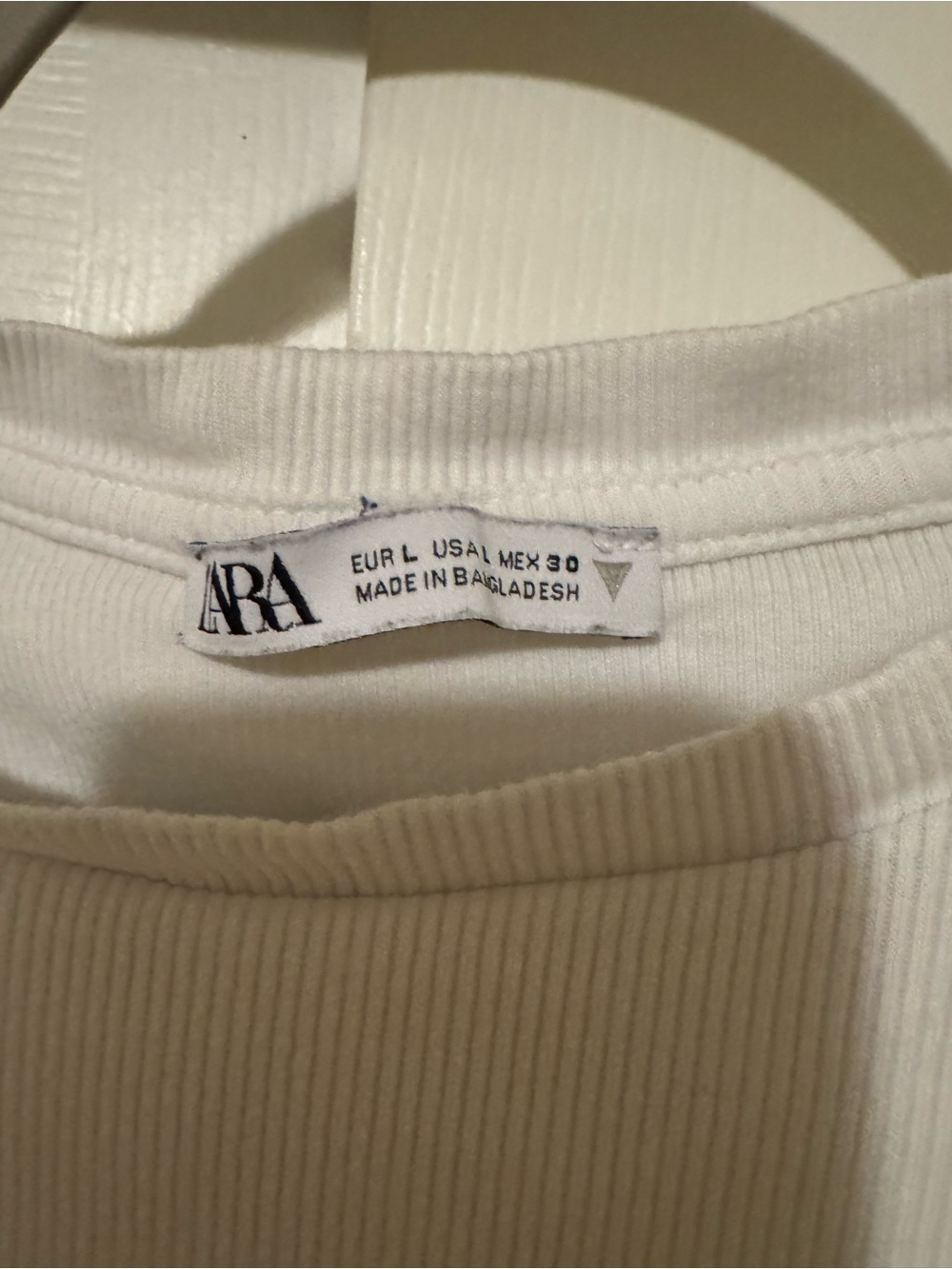 Zara White Ribbed Ruffle Sleeve Tank Top - Picture 2 of 3